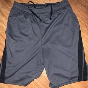 ALL IN MOTION MENS SMALL ATHLETIC SHORTS RUNNING HIKING SWIMMING OUTDOORS NATURE